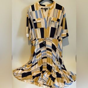 Maggy London Women's Plus Size Elastic Waist Pleated Skirt Shirt Dress